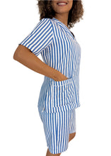 Cargar imagen en el visor de la galería, Uniforme de Bermuda - Rayas Azules