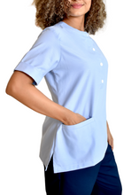 Cargar imagen en el visor de la galería, Camisa - Oxford Azul Cielo con botones