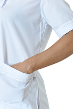 Cargar imagen en el visor de la galería, Uniforme de Bermuda - Popelina Blanco con Letín