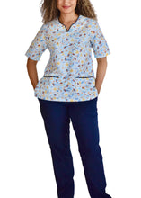 Cargar imagen en el visor de la galería, Uniforme de Pantalón - Mariquitas y Flores fondo Azul