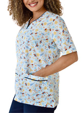 Cargar imagen en el visor de la galería, Uniforme de Pantalón - Mariquitas y Flores fondo Azul