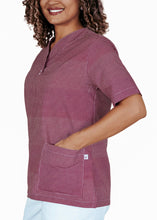 Cargar imagen en el visor de la galería, Camisa antifluidos - Cuadros Rojos y Blancos
