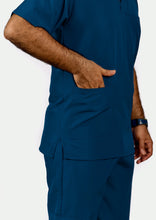 Cargar imagen en el visor de la galería, Uniforme Medico Azul Oscuro - Hombre
